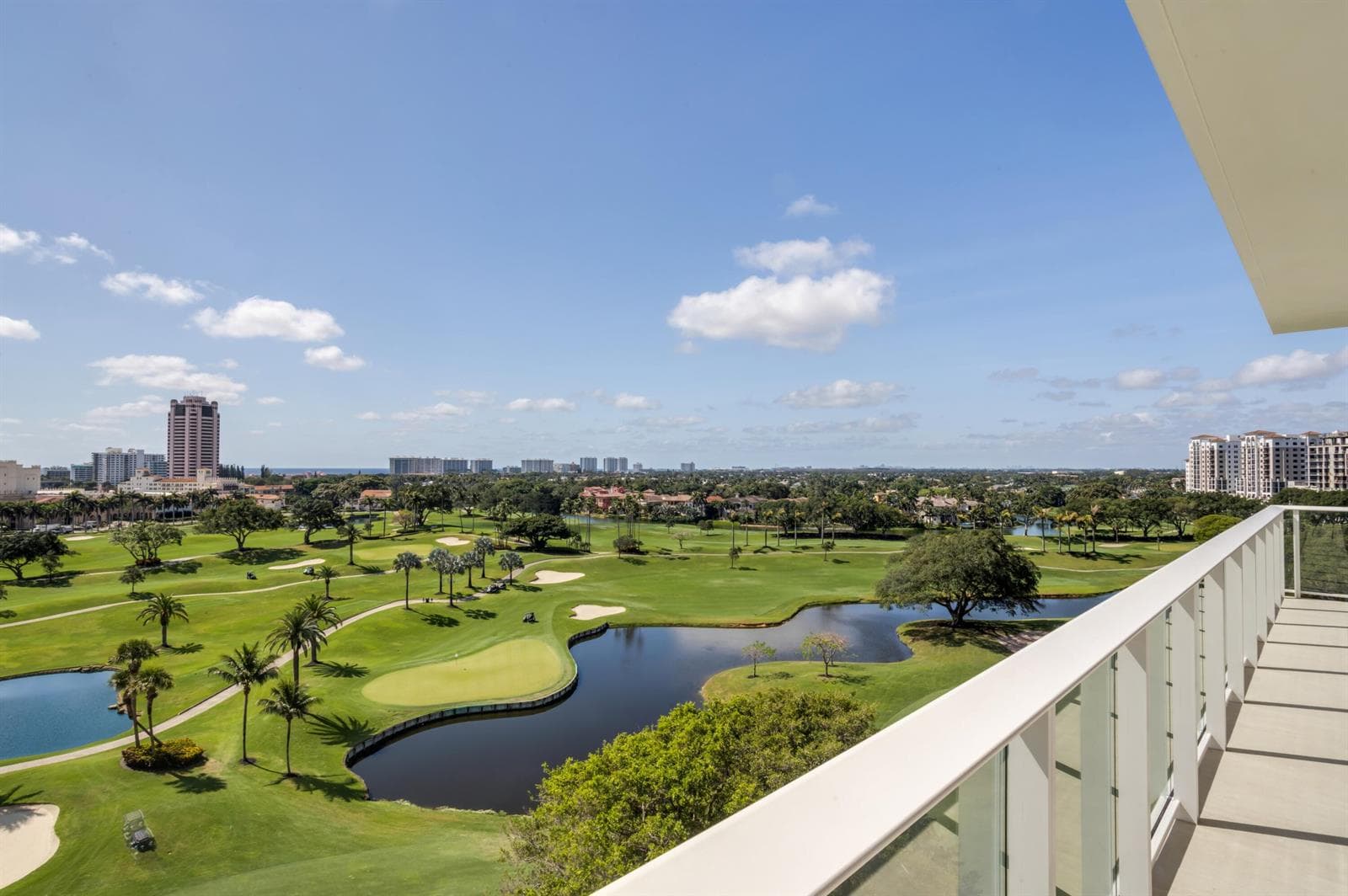 BALCONY GOLF COURSE VIEW