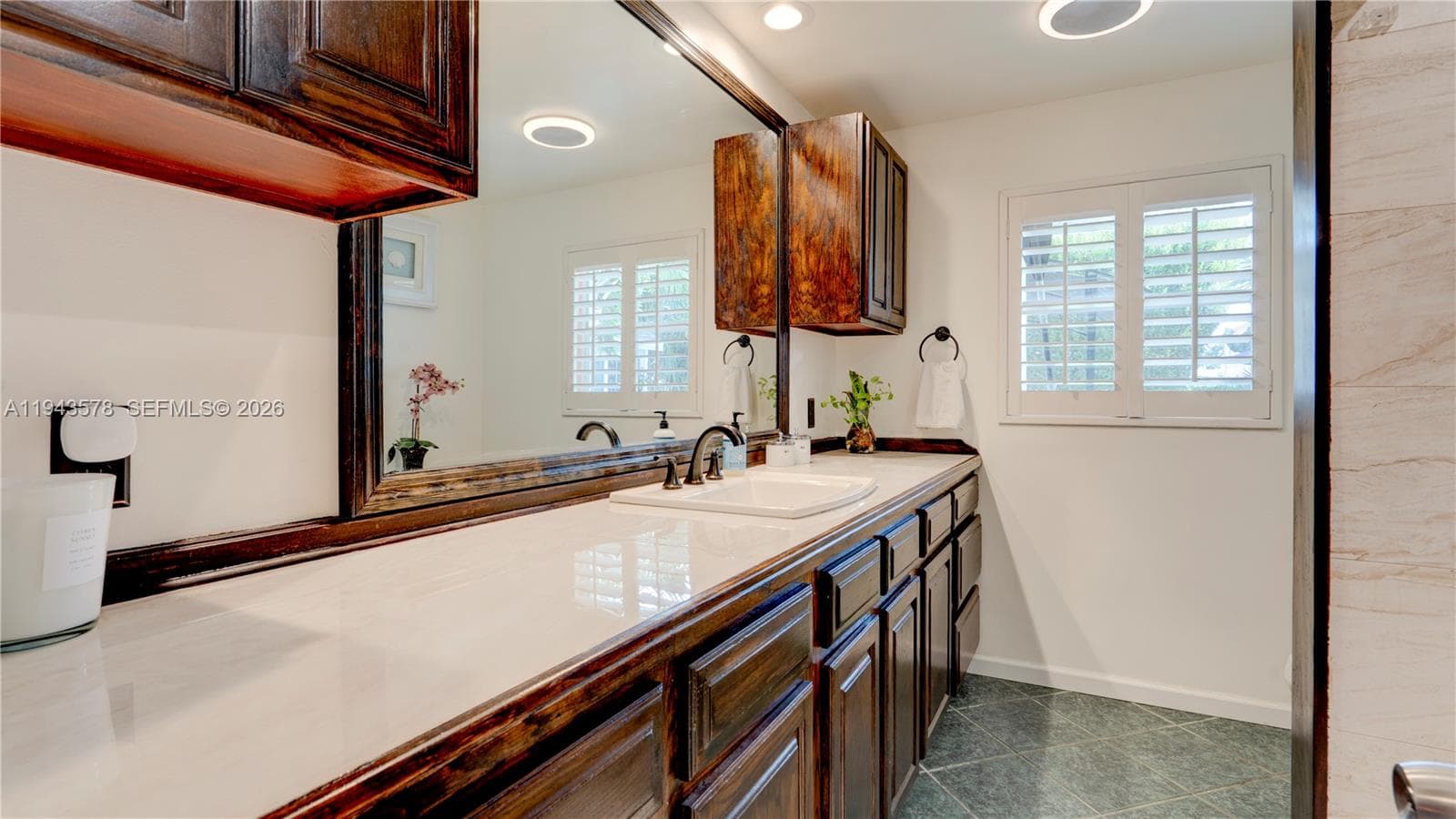 150 Azalea St. photo 25