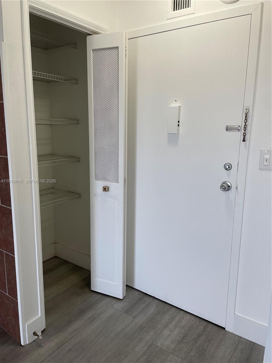VICTORIA PARK TOWER CONDO · #1004 in Fort Lauderdale - Photo 3
