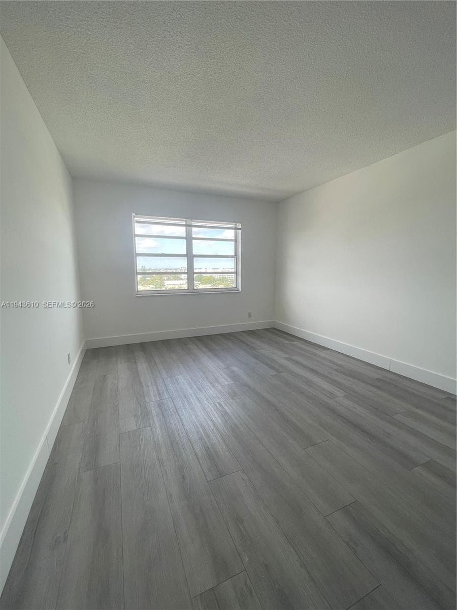 VICTORIA PARK TOWER CONDO · #1004 in Fort Lauderdale - Photo 4