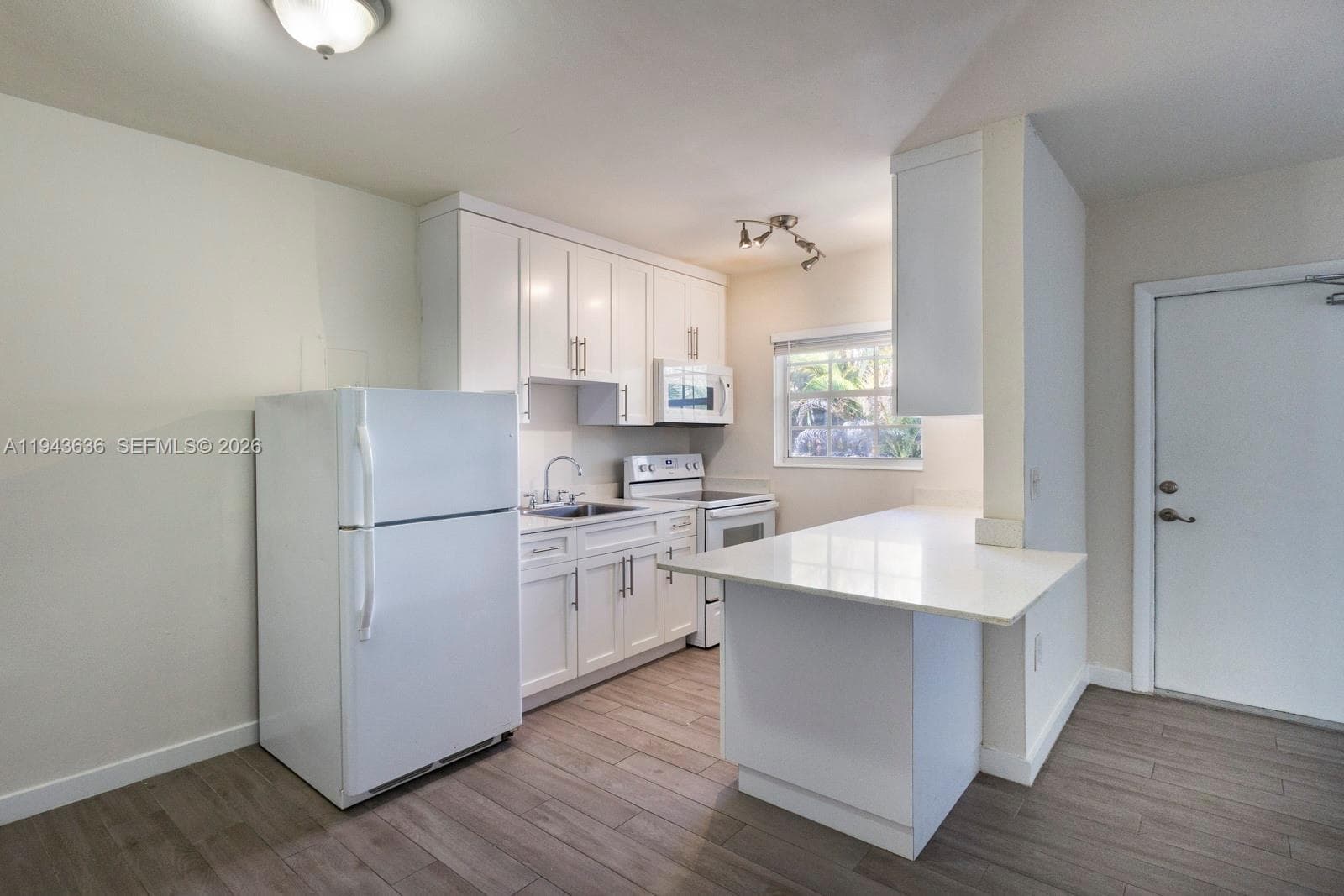 SANTONA CONDO · #C18 in Coral Gables - Photo 2