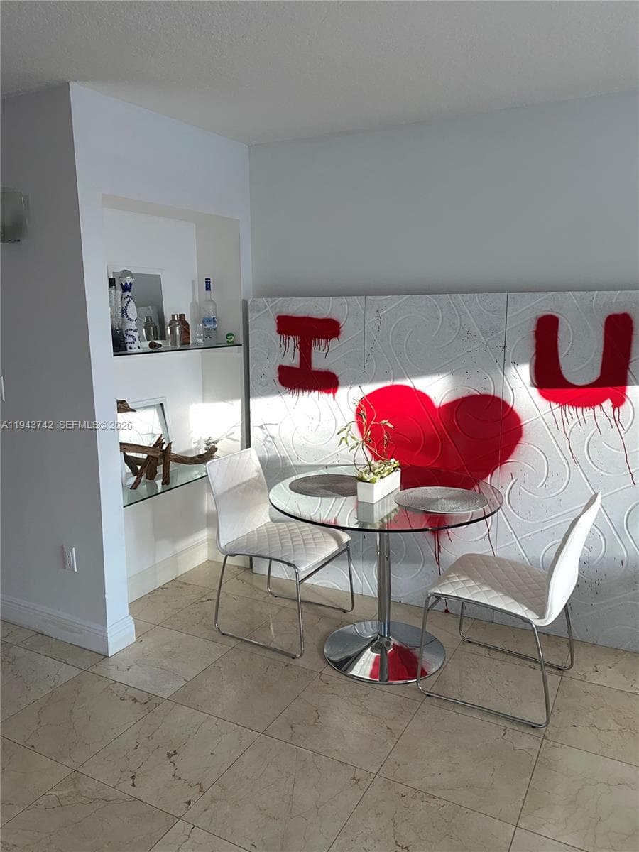 THE COLLINS CONDO · #426 in Miami Beach - Photo 5
