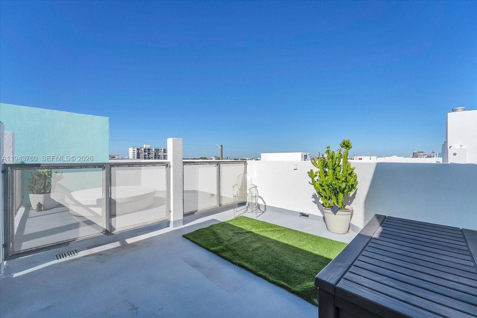 Private Roof Top Cabana