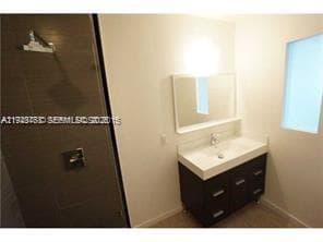 Emily Condo · #208 in Miami Beach - Photo 8
