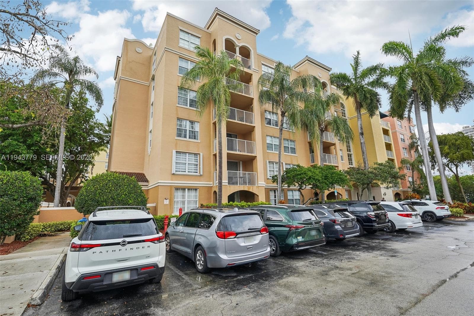 Yacht Club · #5603 in Aventura - Photo 35
