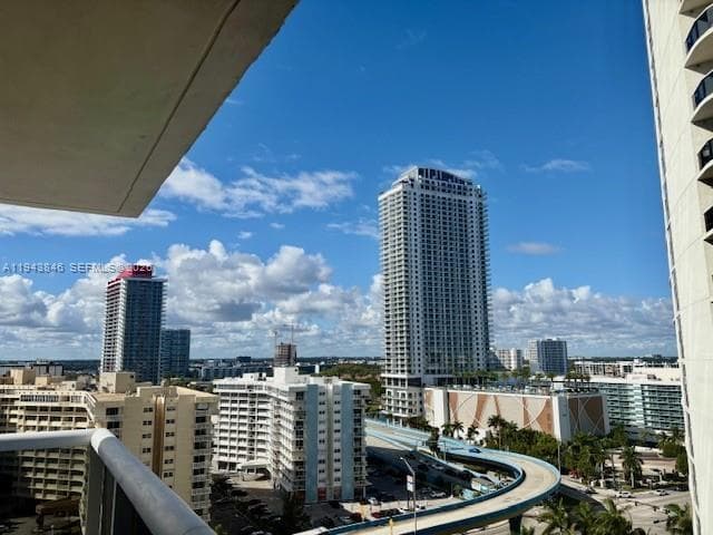 BEACH CLUB TWO CONDO · #1508 in Hallandale Beach - Photo 25