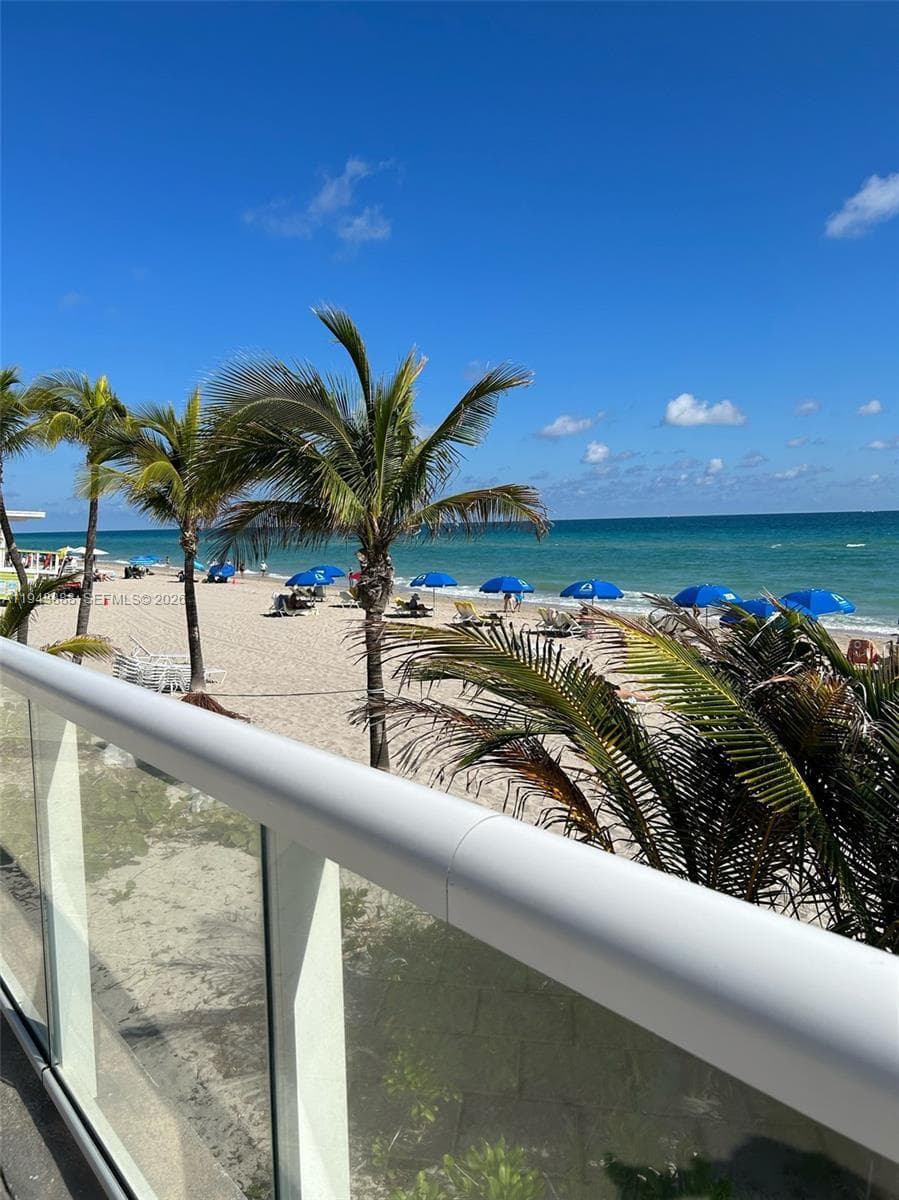 PARKER PLAZA CONDO ESTATE · #1820 in Hallandale Beach - Photo 27