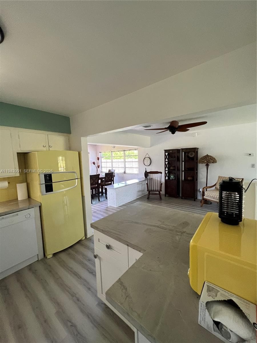 1425 Grant St photo 16