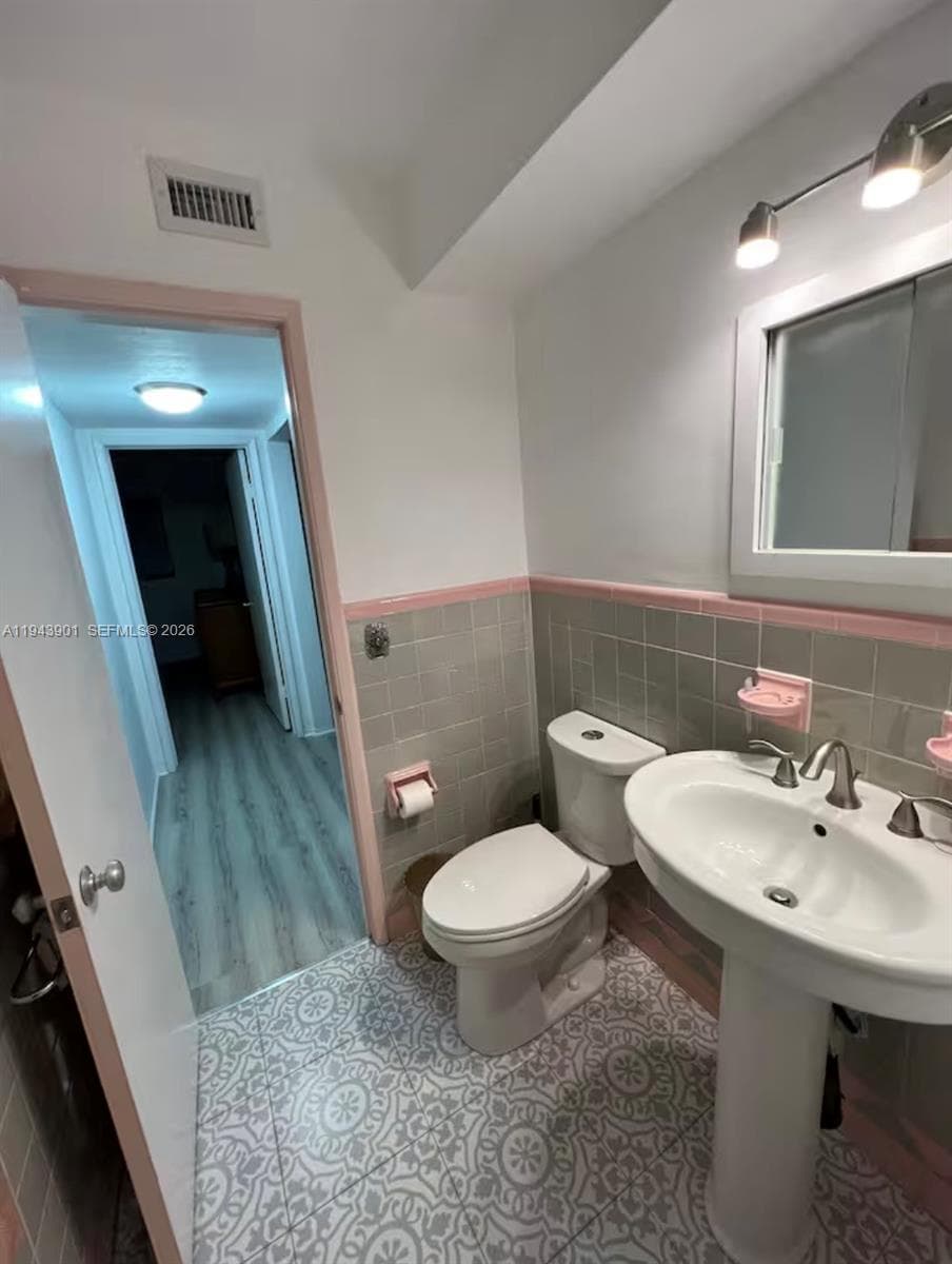 1425 Grant St photo 22