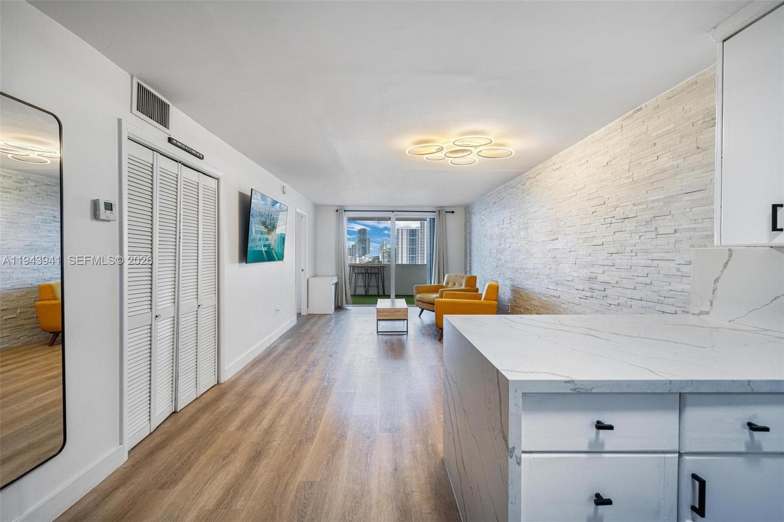 LINCOLN WEST TOWERS CONDO · #1403 in Miami Beach - Photo 4