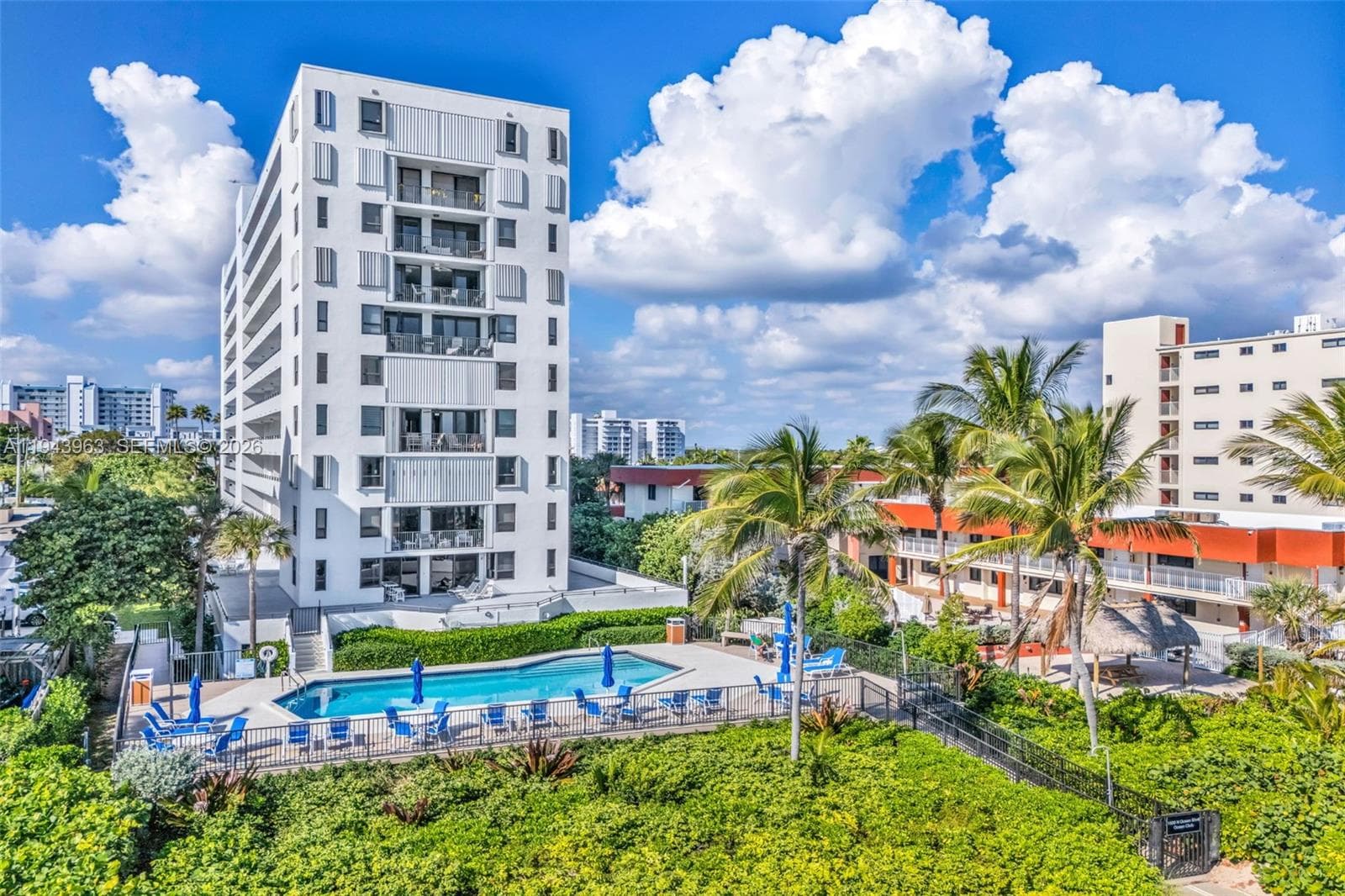 1500 OCEAN CLUB CONDO · #502 in Pompano Beach - Photo 1