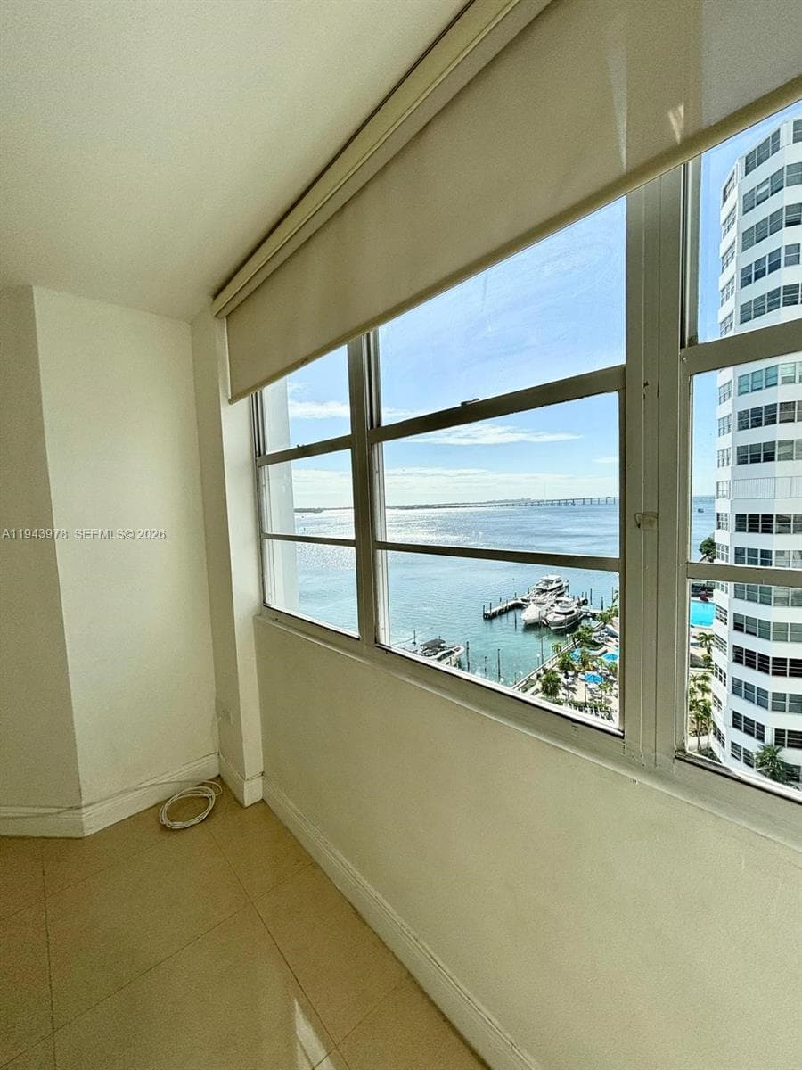 FOUR AMBASSADORS CONDO PH · #1067 in Miami - Photo 32