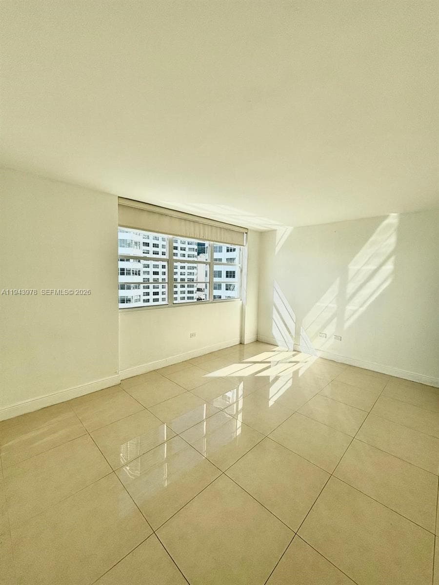FOUR AMBASSADORS CONDO PH · #1067 in Miami - Photo 25