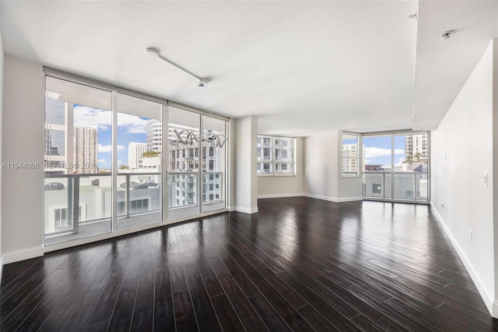 350 LAS OLAS PLACE CONDO · #870 in Fort Lauderdale - Photo 3
