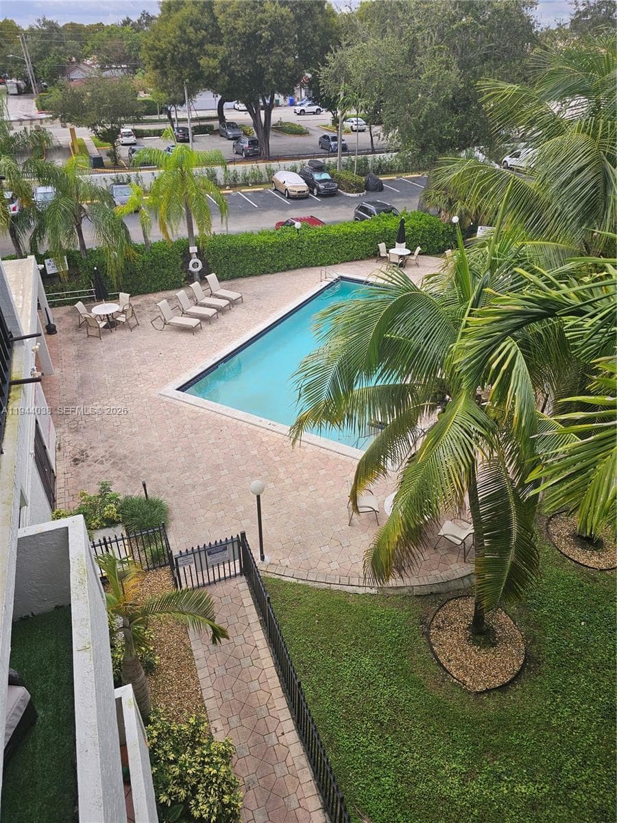 CORAL WAY GARDENS CONDO · #406 in Miami - Photo 22