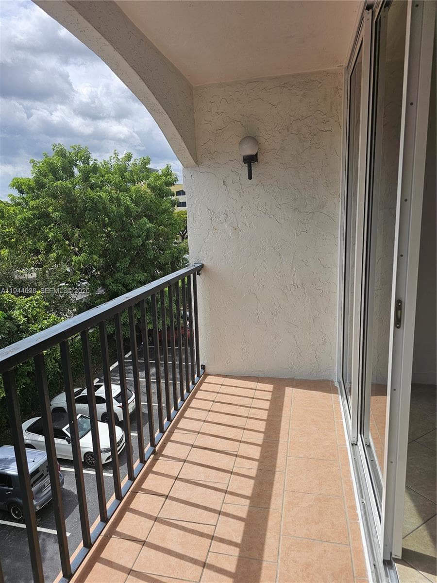 CORAL WAY GARDENS CONDO · #406 in Miami - Photo 18