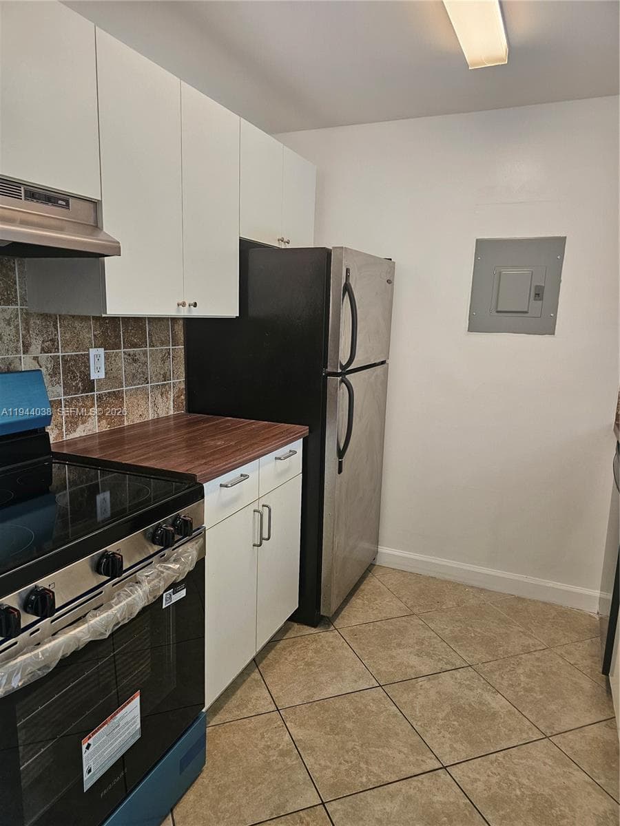 CORAL WAY GARDENS CONDO · #406 in Miami - Photo 8