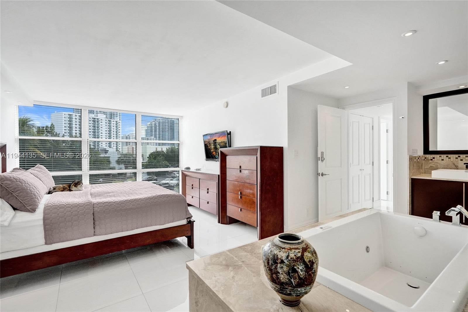 Oceanview park · #330 in Hallandale Beach - Photo 13