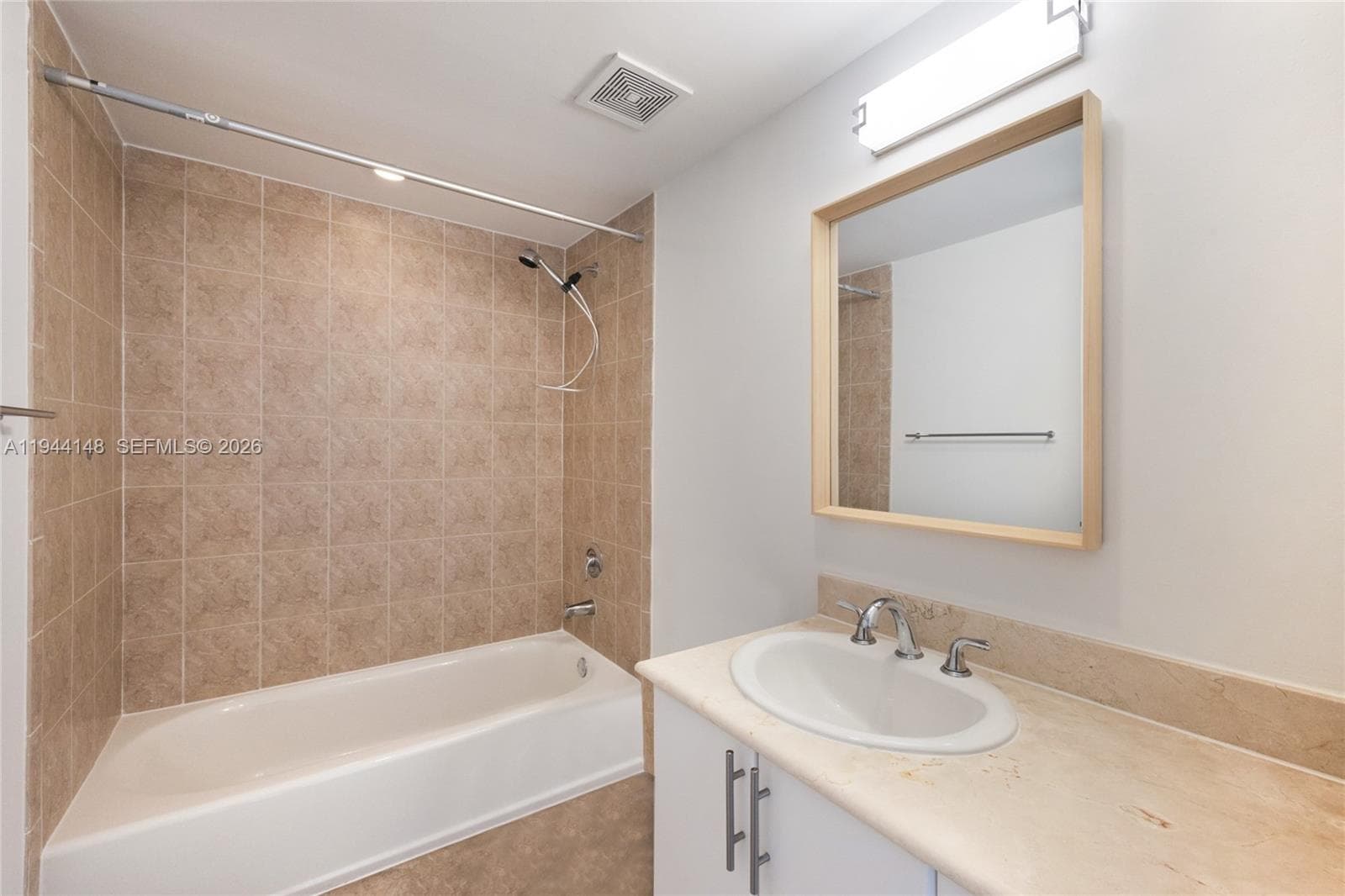 ISLAND POINTE · #9N in Bay Harbor Islands - Photo 13