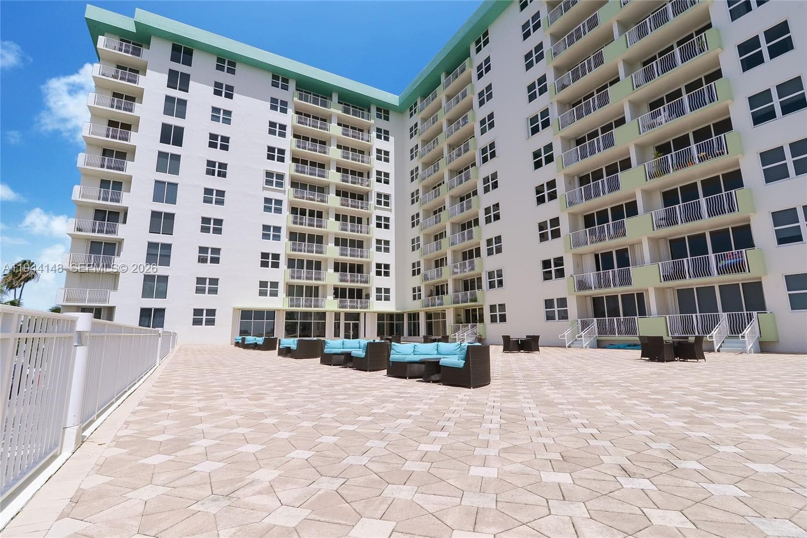 ISLAND POINTE · #9N in Bay Harbor Islands - Photo 16