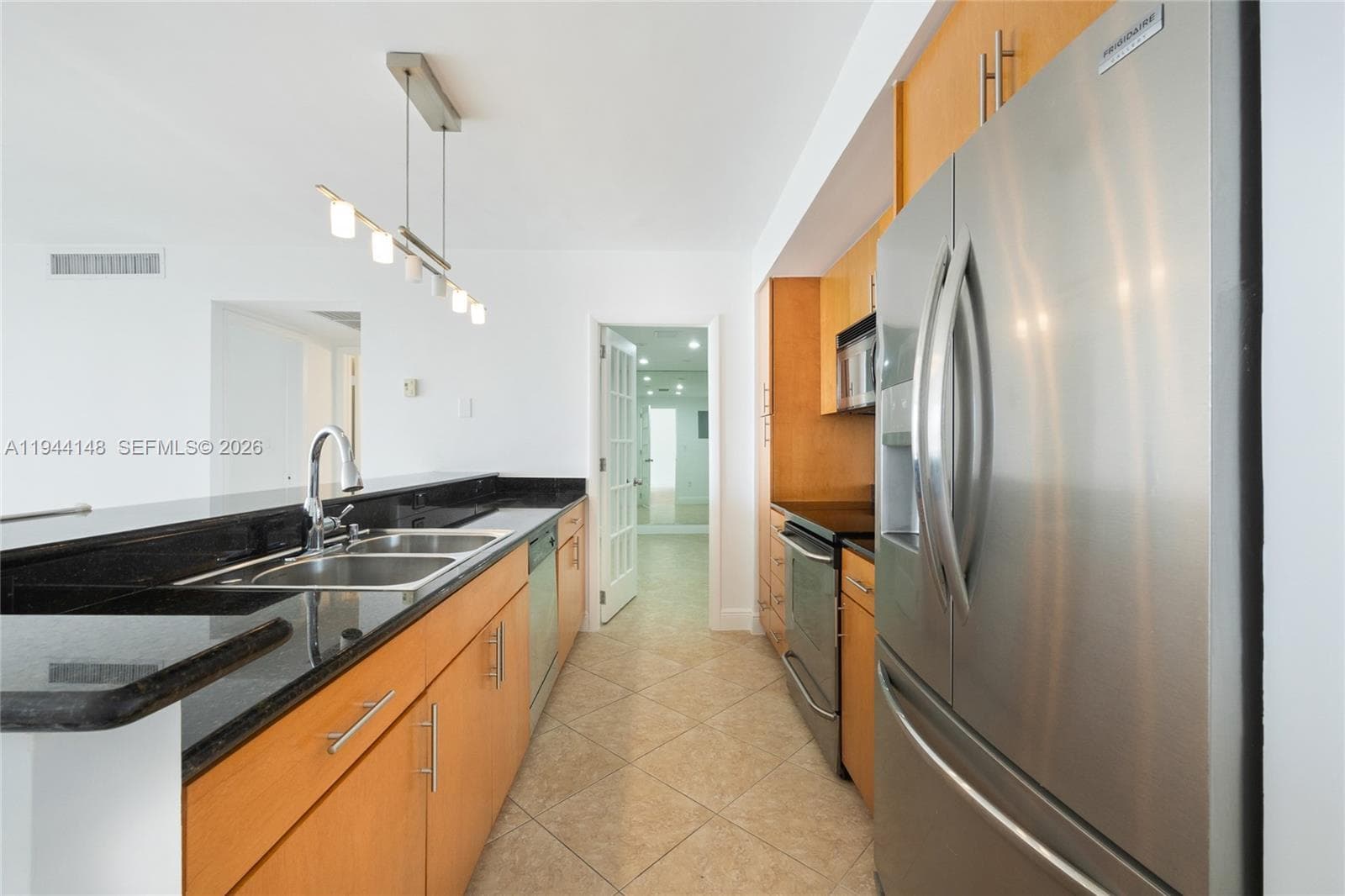 ISLAND POINTE · #9N in Bay Harbor Islands - Photo 5