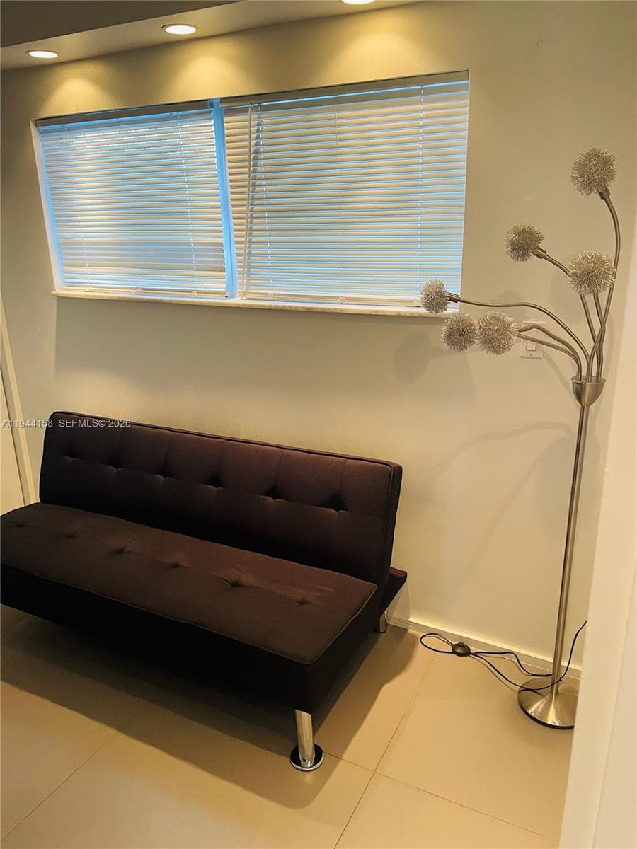 LINCOLN WEST TOWERS CONDO · #1004 in Miami Beach - Photo 5