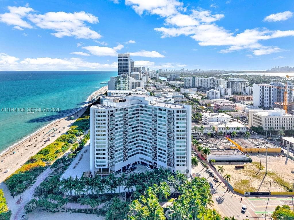 BURLEIGH HOUSE CONDO · #435 in Miami Beach - Photo 2