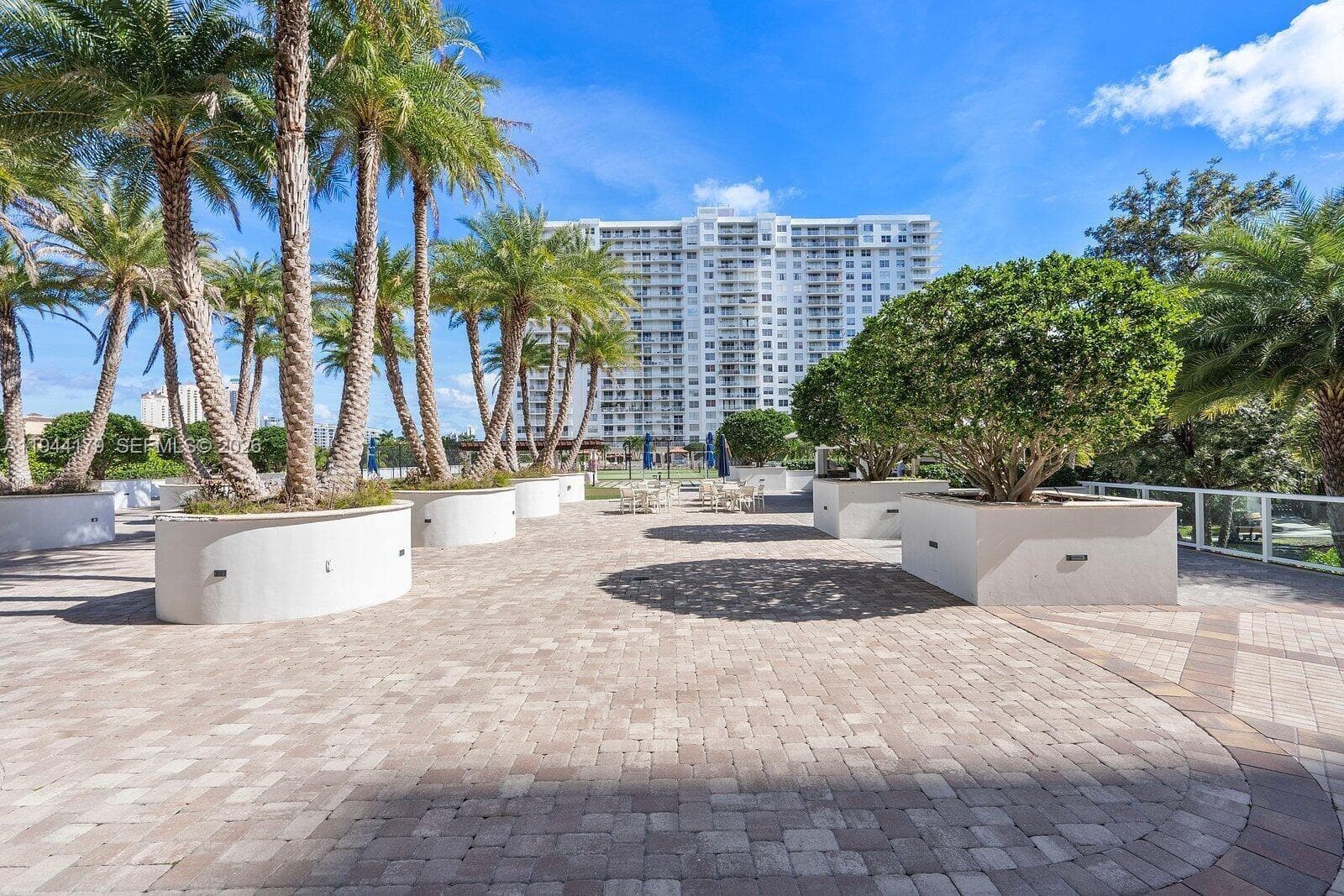 ADMIRALS PORT CONDO WEST · #1607W in Aventura - Photo 23