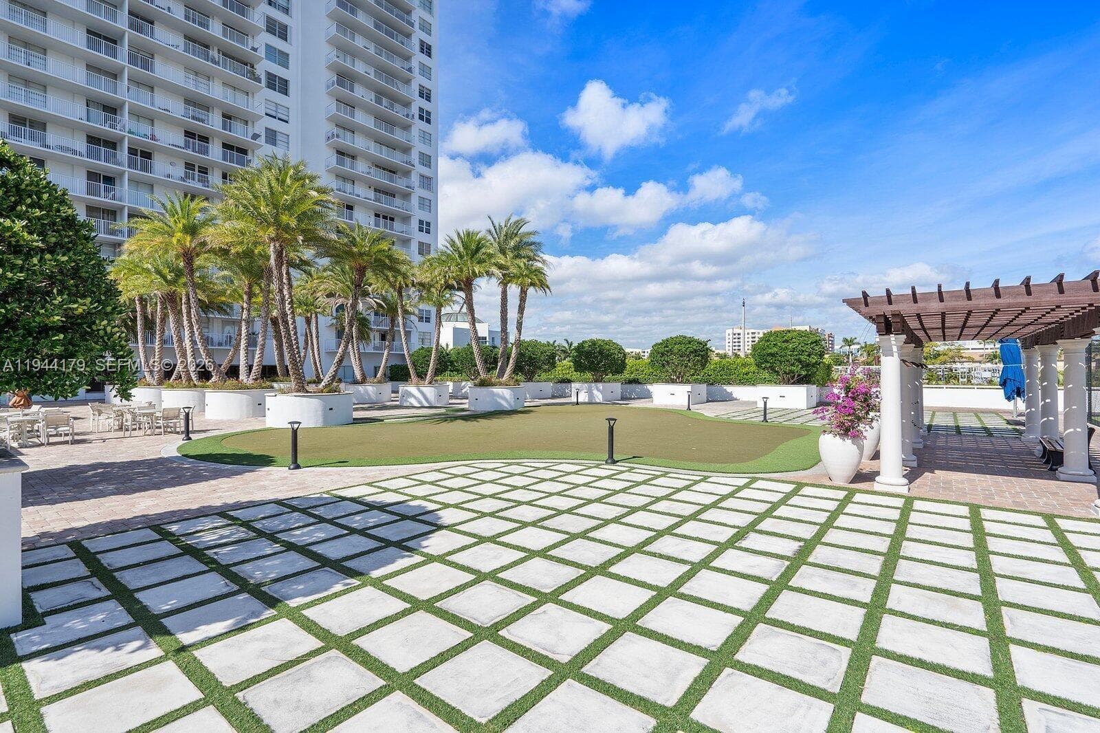 ADMIRALS PORT CONDO WEST · #1607W in Aventura - Photo 19