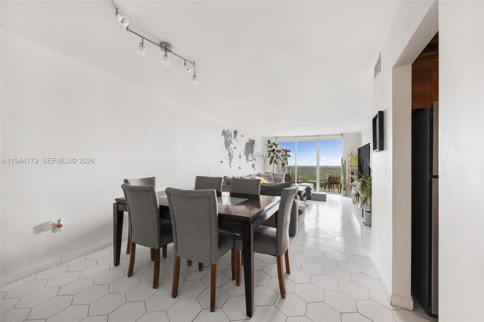 ADMIRALS PORT CONDO WEST · #1607W in Aventura - Photo 4