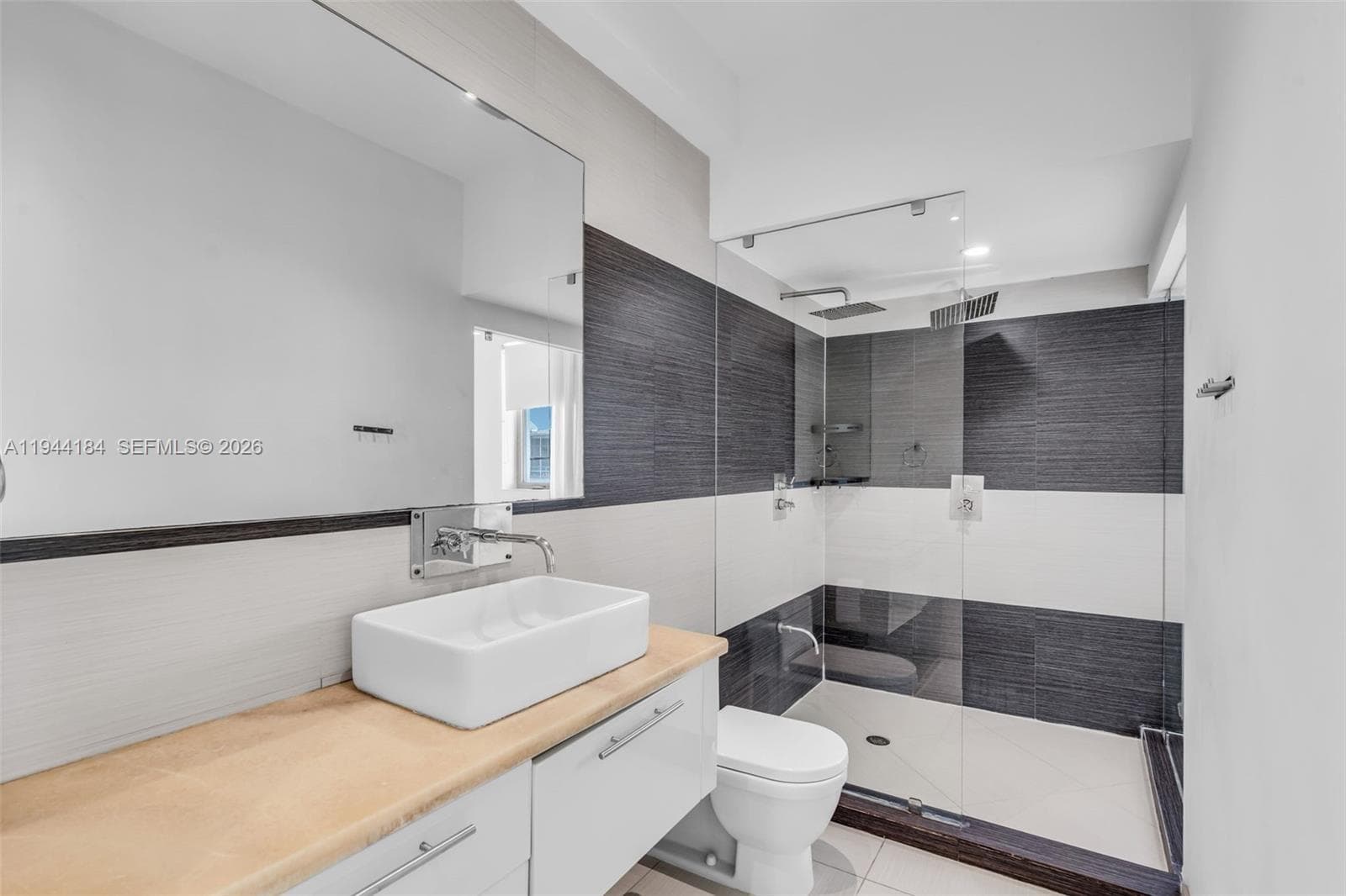 229 8th St · #C in Miami Beach - Photo 15