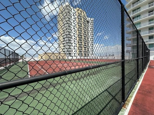 DUO CONDOMINIUM EAST · #1605E in Hallandale Beach - Photo 5