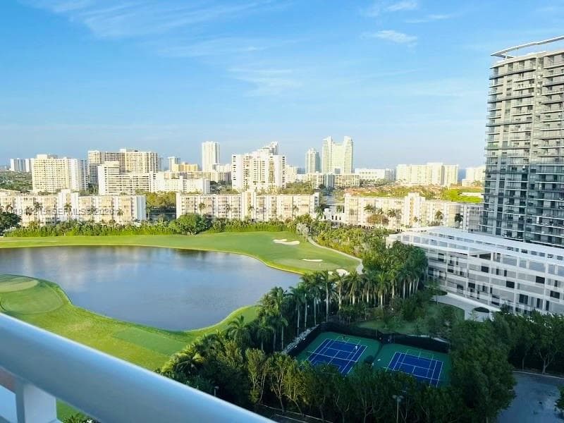 DUO CONDOMINIUM EAST · #1605E in Hallandale Beach - Photo 4