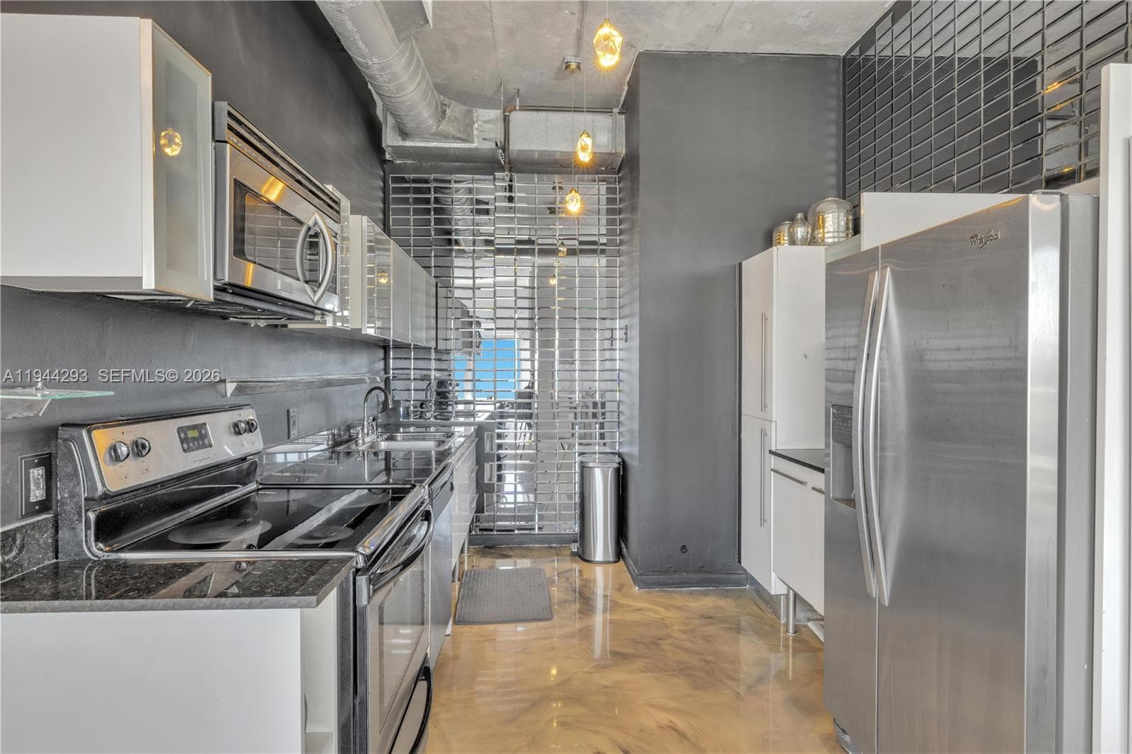 NeoLofts · #1111 in Miami - Photo 7