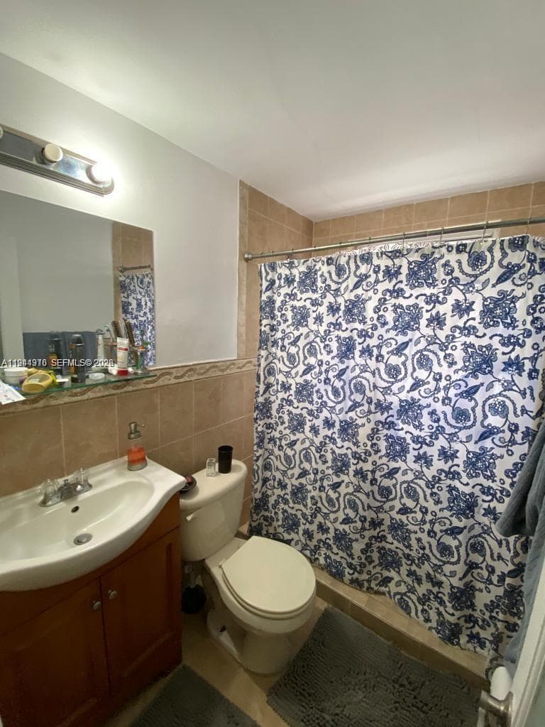 Lincoln Road Villas Condo · #1601-8 in Miami Beach - Photo 5