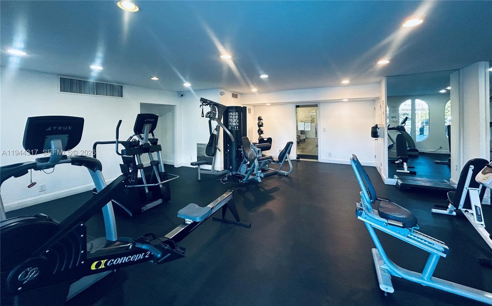FAIRWAYS RIVIERA · #721 in Hallandale Beach - Photo 42