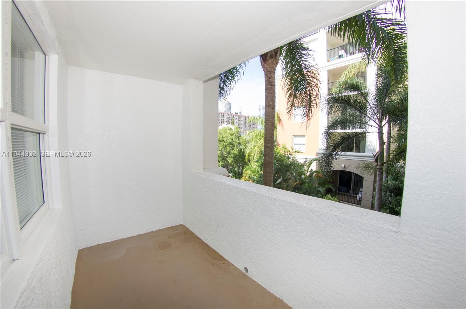 Porto Bellagio · #4312 in Sunny Isles Beach - Photo 24