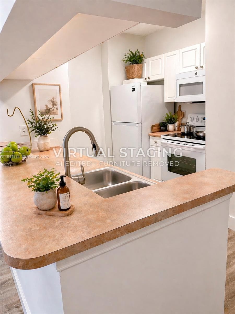 Porto Bellagio · #4312 in Sunny Isles Beach - Photo 4