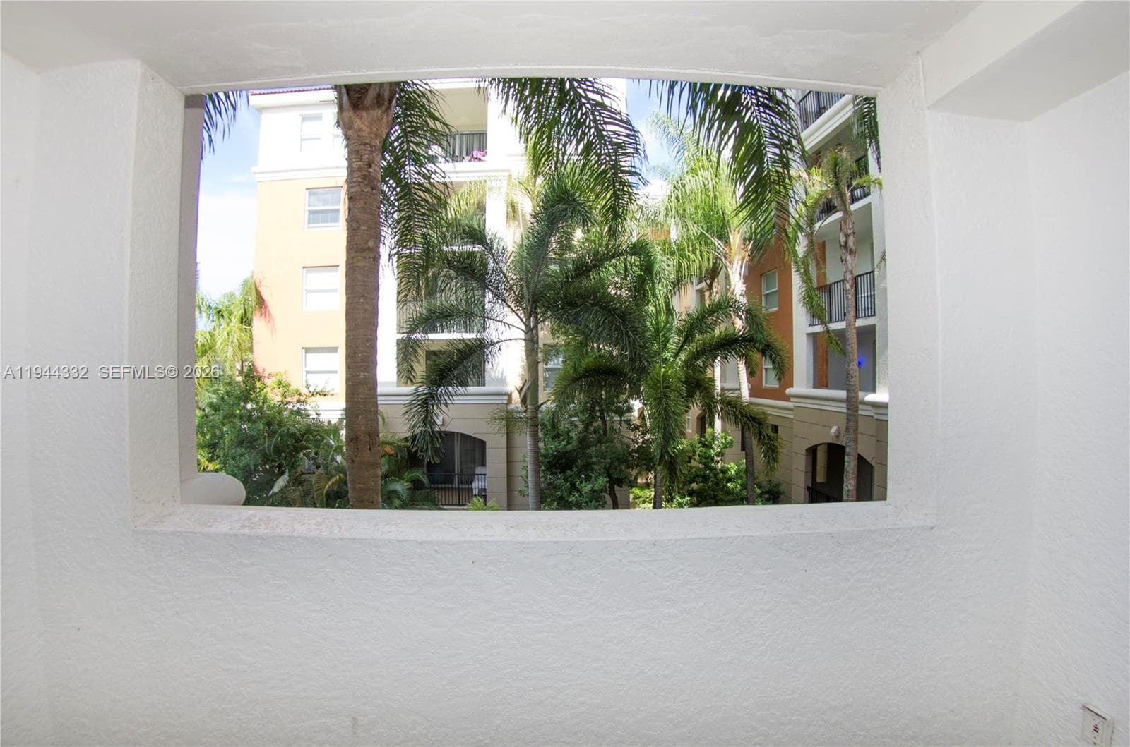 Porto Bellagio · #4312 in Sunny Isles Beach - Photo 21