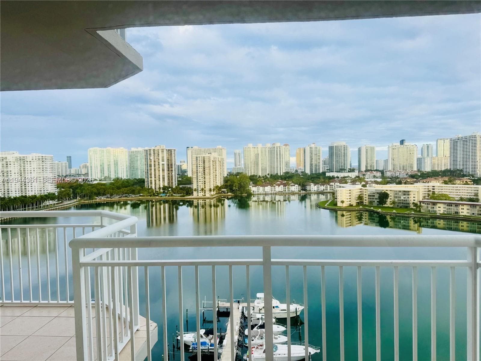 DEL PRADO MARINA · #1605 in Aventura - Photo 11