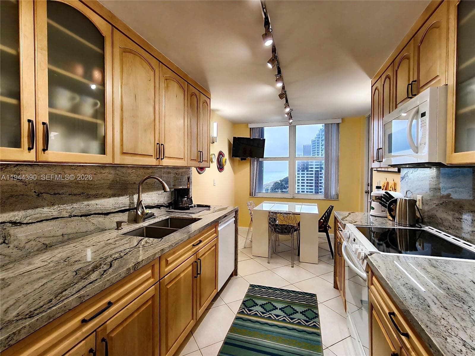 AQUARIUS CONDO · #1106S in Hollywood - Photo 25