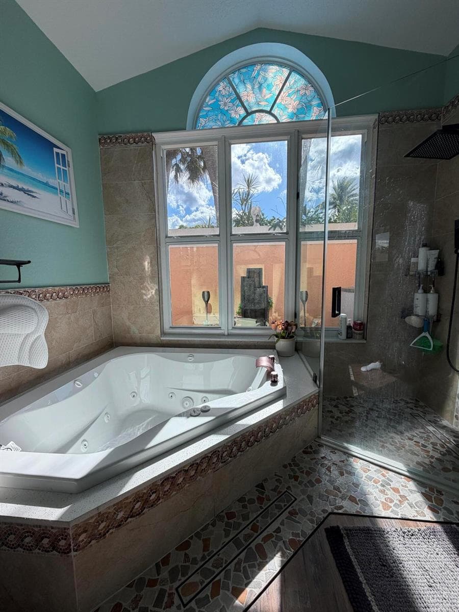 Jacuzzi in Master bad-room.
