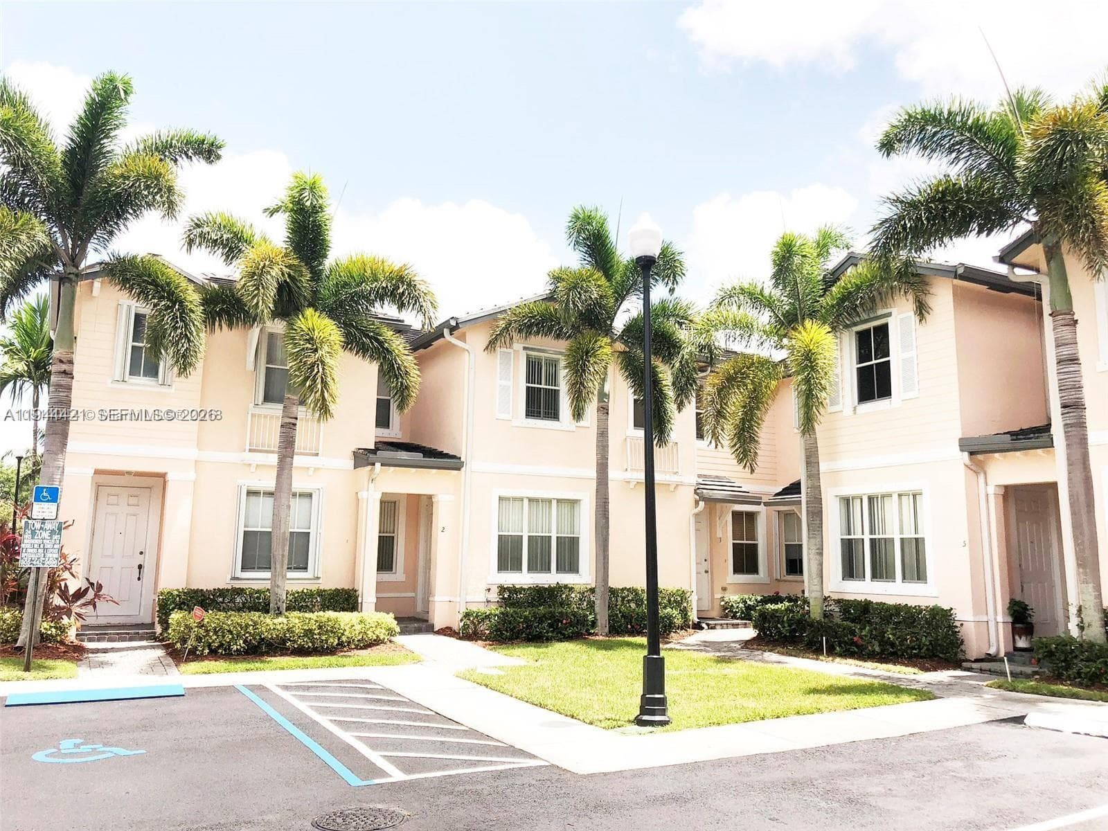 2884 SE 2 Dr #2 photo 1