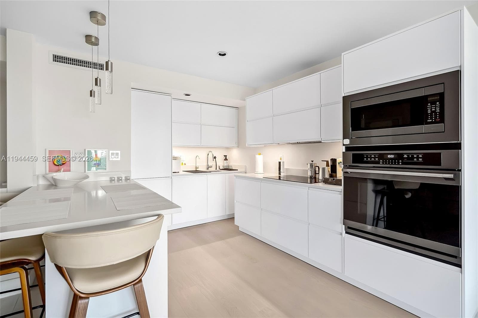 FAIRWAYS RIVIERA · #811 in Hallandale Beach - Photo 7