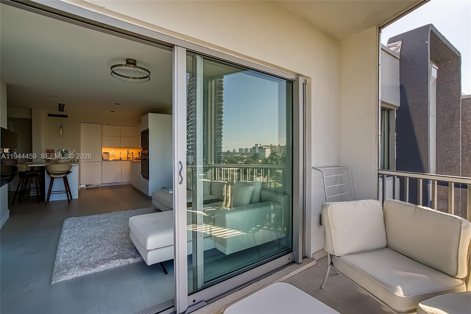 FAIRWAYS RIVIERA · #811 in Hallandale Beach - Photo 32