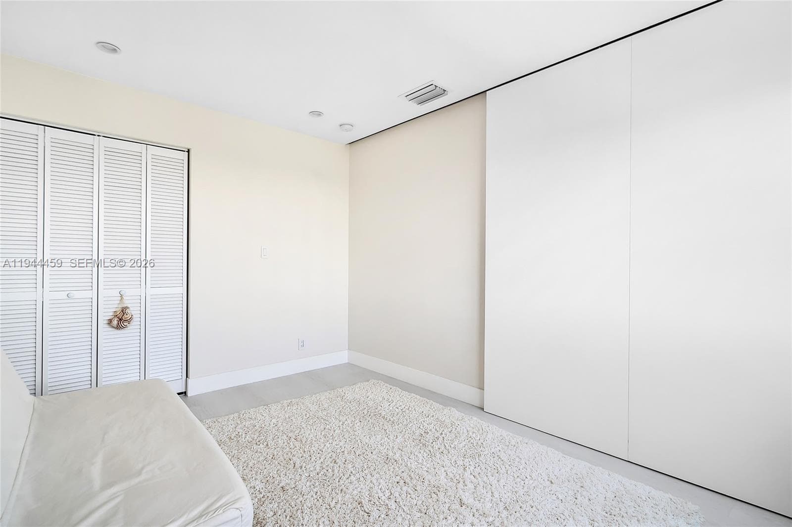 FAIRWAYS RIVIERA · #811 in Hallandale Beach - Photo 29
