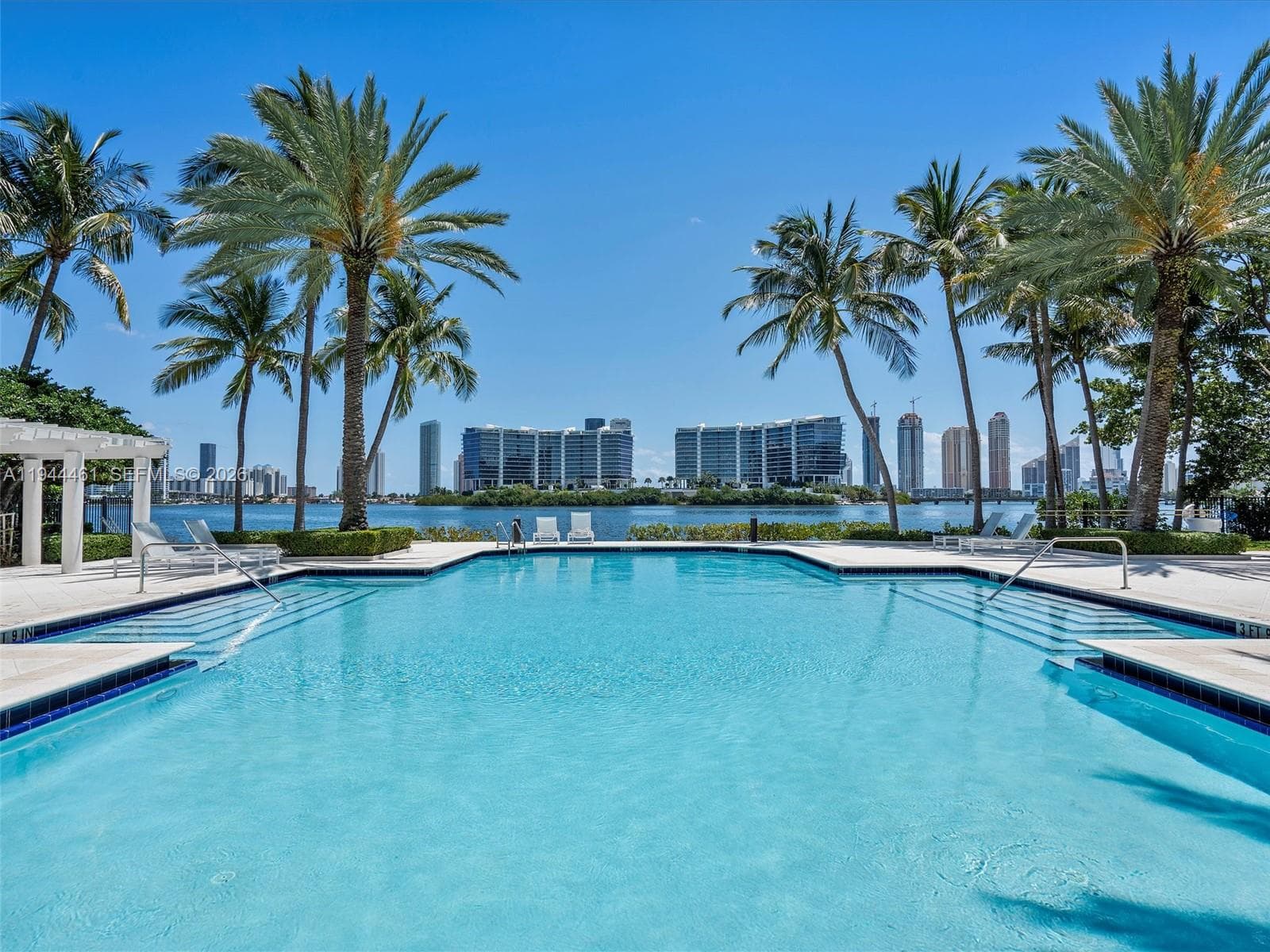 VILLAGE BY THE BAY CONDO · #7302 in Aventura - Photo 2