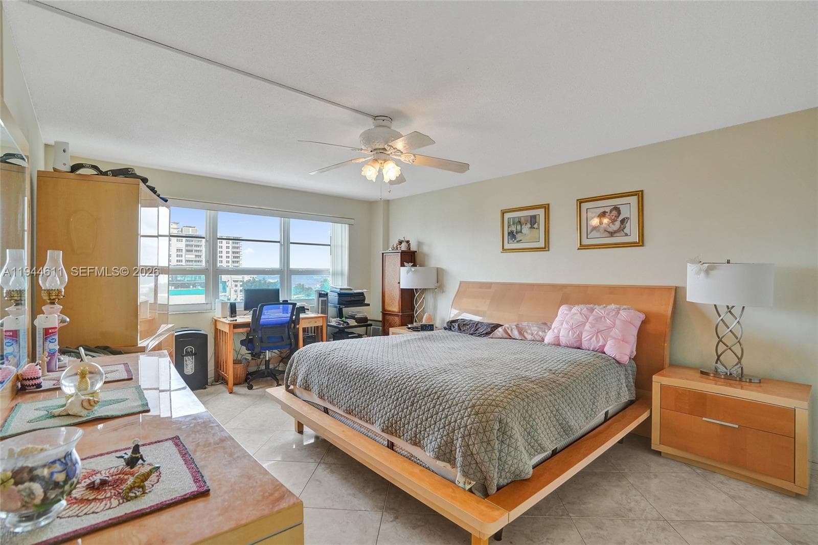 Master Bedroom Entry.