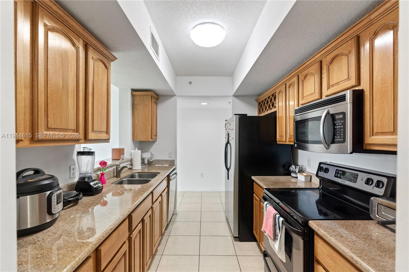 Keystone Park Condominium · #1609 in Miami - Photo 18