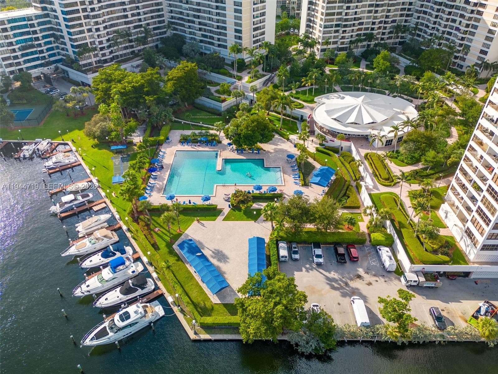 Olympus Condominium · #1403 in Hallandale Beach - Photo 2
